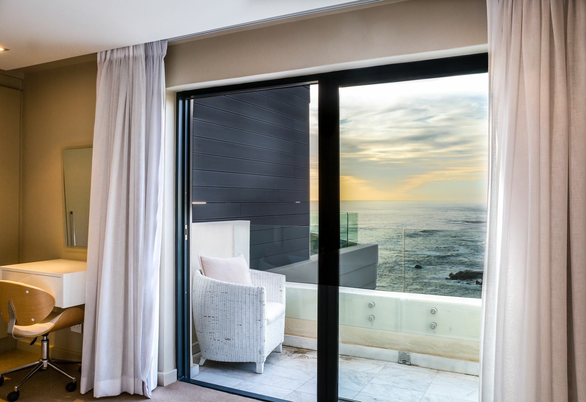 קייפטאון Lions Eye Luxury Apartments מראה חיצוני תמונה